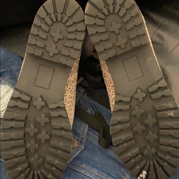 Urban elements OTBT’s are your favorite boots! - Picture 7 of 9